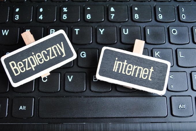 bezpieczny internet, e-commerce, bezpieczeństwo w sieci